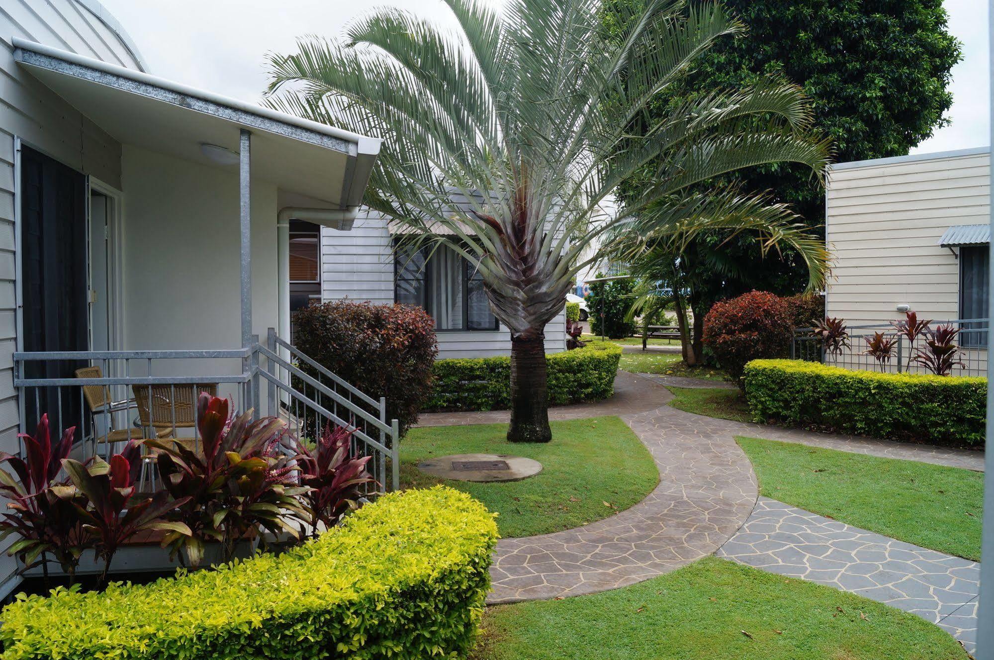 Tin Can Bay'S Sleepy Lagoon Motel Εξωτερικό φωτογραφία