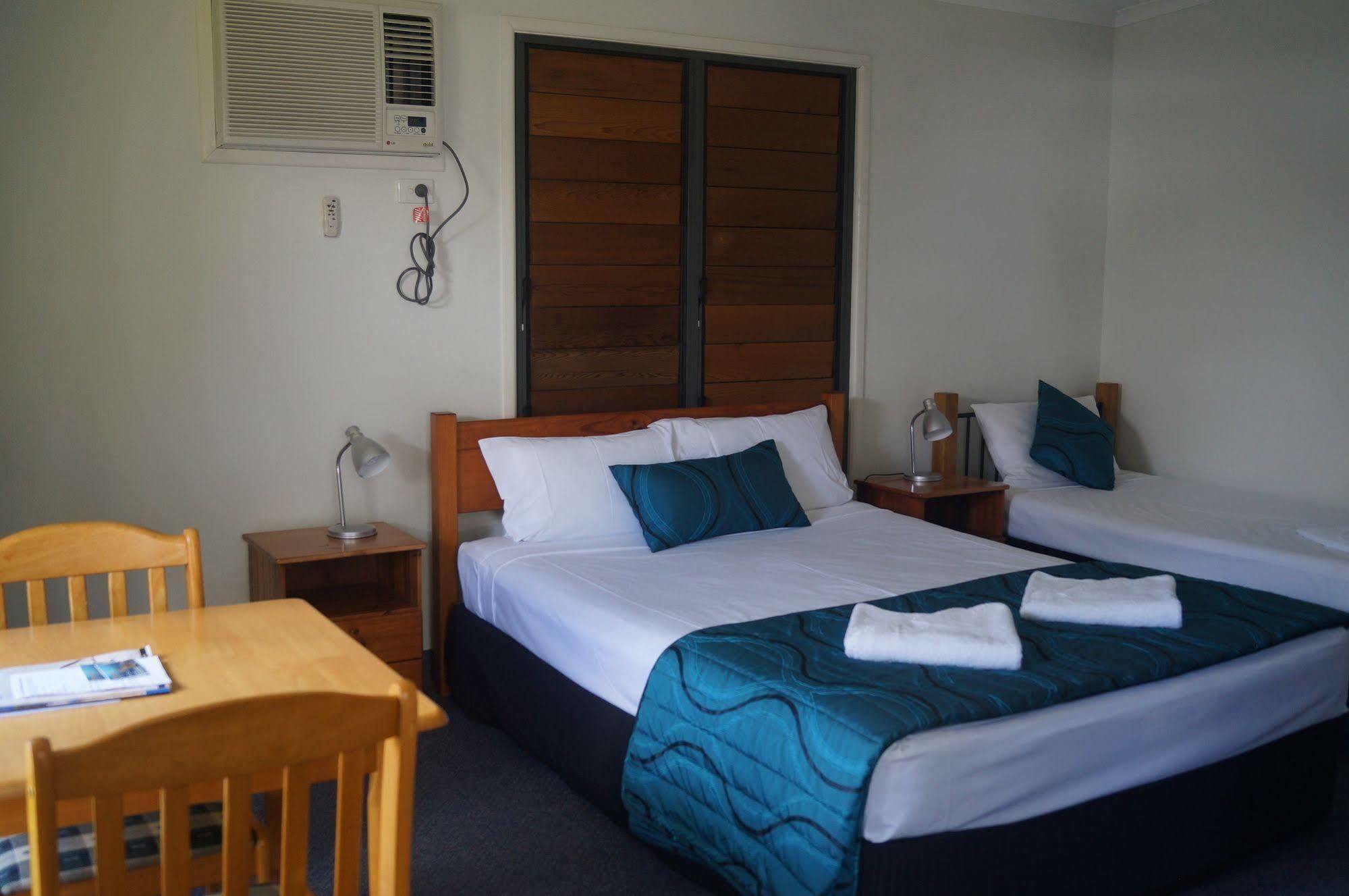 Tin Can Bay'S Sleepy Lagoon Motel Εξωτερικό φωτογραφία